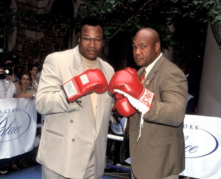 George Foreman Penipu Terbesar? Ini Kata Legenda Larry Holmes