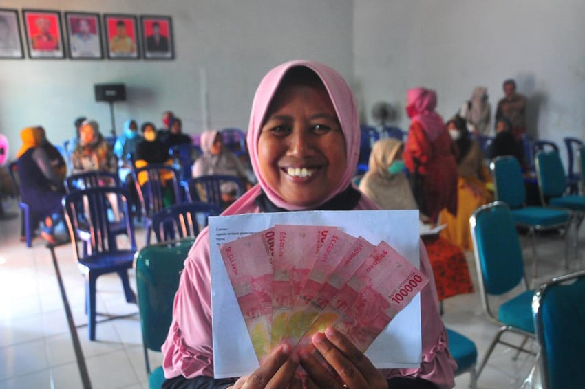 BLT Lanjut Sampai 2026? Solusi Atasi Daya Beli Masyarakat Lemah!