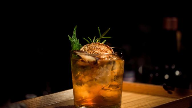 Insiden Berisiko: Koktail dengan Nitrogen Cair