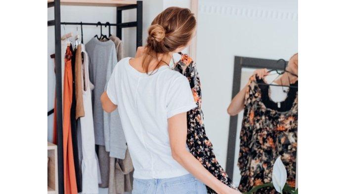 Gaya Santai Kampus dengan Produk Lokal