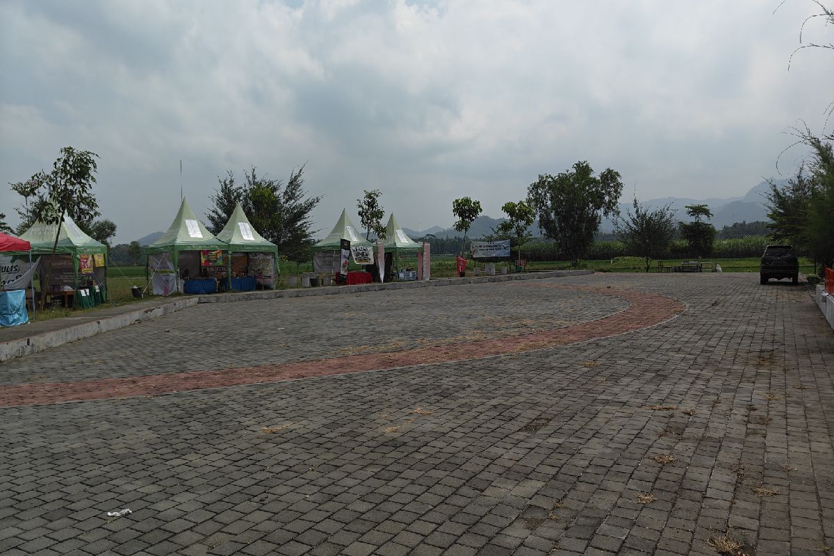Embarkasi Haji Kulonprogo dan Tantangan Ekonomi UMKM